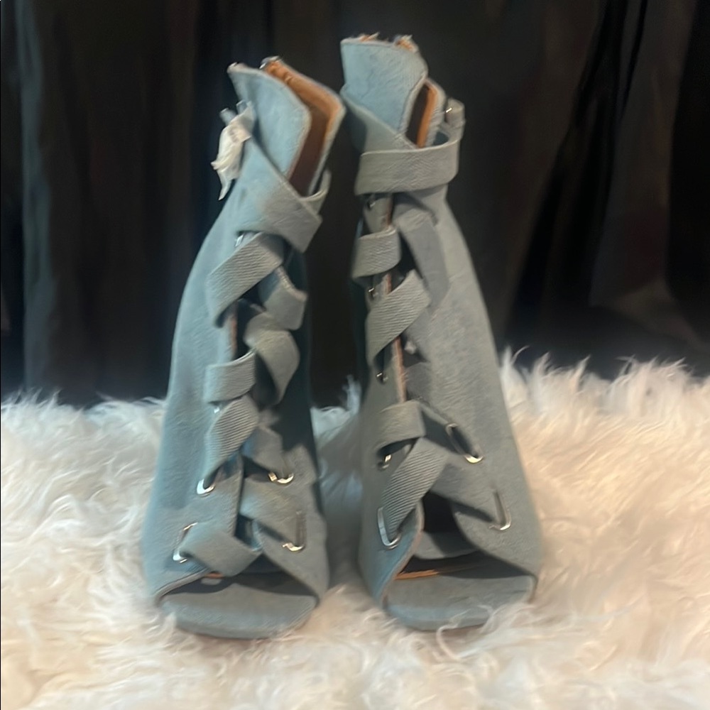 Stylish Women's Blue Lace-Up Heels